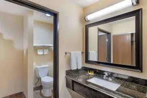 Best Western Plus Goliad Inn & Suites - Badrum
