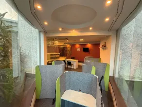 C Suites VJ Grand Central - Vestíbulo
