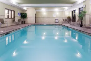 Holiday Inn Express & Suites Richfield by IHG - Piscine