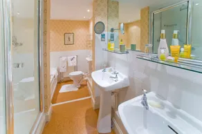 Middlethorpe Hall & Spa - Baño