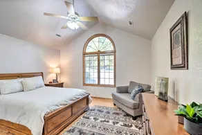 Beautiful Ozark Oasis w/ Deck: Walk to Beaver Lake - Rum