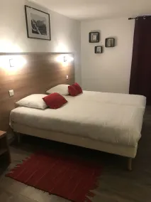 Brit Hotel Besancon l'Horloge - Værelse