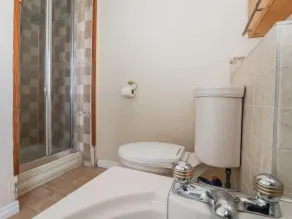 Thorntons House - Bathroom