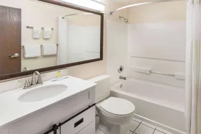 Super 8 by Wyndham Cheyenne WY - Salle de bain