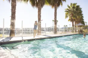 Jamaica Bay Inn Marina Del Rey,Tapestry Collection by Hilton - Piscine