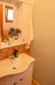 Bivalvia Apartments - Bathroom