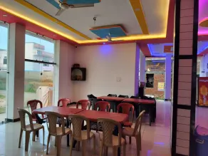 Ashirwad Hotel And Family Restaurant - Restaurant