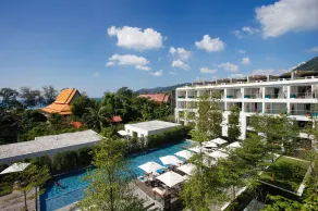 Nap Patong - Piscine
