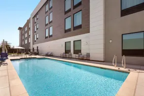 La Quinta Inn & Suites by Wyndham Santa Rosa Sonoma - Piscine