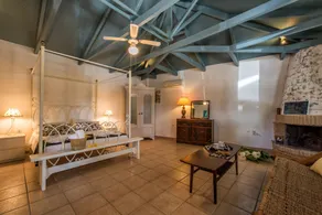 Sarakino The House of Literature - Chambre