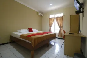 RedDoorz Plus at Jalan Gatot Subroto Jakarta - Værelse