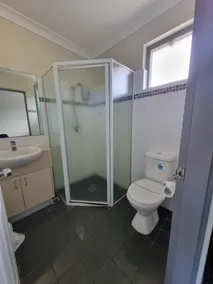 Park Drive Motel - Bathroom
