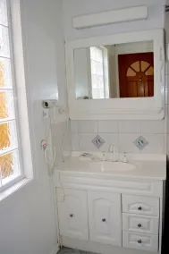 Georgian Court Inn - Bathroom