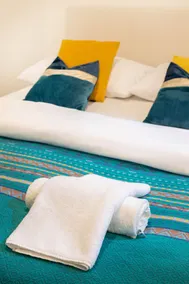Spacious Studio Near City Center - Værelse