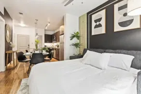 Big and Spacious 1B with Pool Near Toyota HQ The Star Legacy West - Chambre