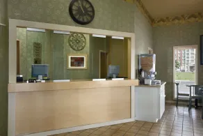 Super 8 by Wyndham Mount Vernon, IL - Hall