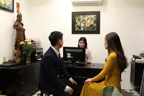 Hue 1962 INN - Reception