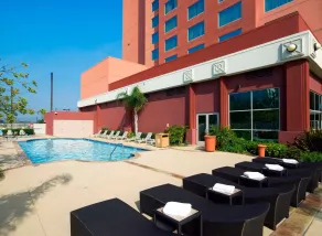 Embassy Suites by Hilton Anaheim South - Piscine