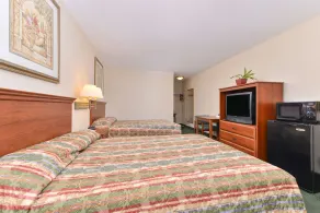 Tower Inn and Suites of Guilford / Madison - Chambre