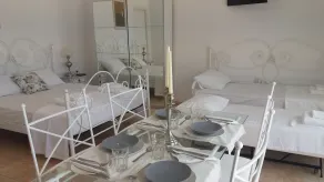 Estate Dafnopanagia Luxury Apartment - Room