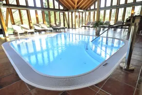 Schlosshotel Weyberhöfe - Pool