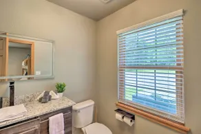 Unit < 11 Mi to Alma Performing Arts Center! - Badezimmer