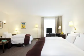 elaya hotel Klösterle Noerdlingen, Trademark by Wyndham - Room