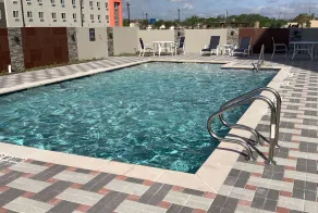 La Quinta Inn & Suites by Wyndham Corpus Christi Southeast - Pool