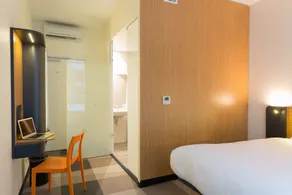 easyHotel Brussels City Centre - Room