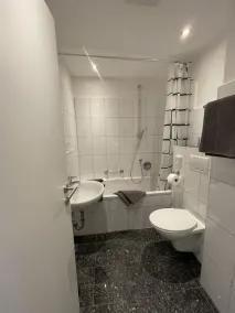 Weinbergs Loge - Bad