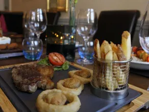 Elphinstone Hotel - Restaurant