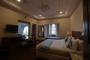 kumbhalgarh fort resort pure veg - Room