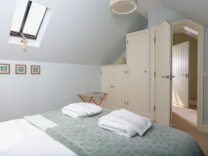 Warren Cottage - Room