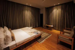 SWAR Kasauli - Suites, Cuisine, Bar & Cave Party - Quarto