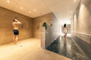 Hôtel L'Escale - Piscine & SPA - Pool