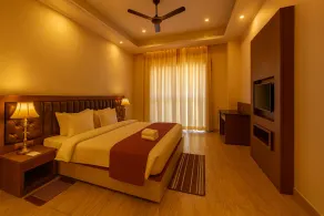 Xenious Opulent Hamirpur - Zimmer