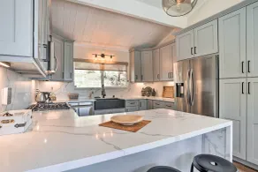 Stunning Lake Arrowhead Cabin w/ Lake Views! - Parte interna