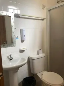 Hostal Malania - Badezimmer
