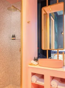Play Levontin - Salle de bain