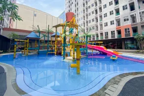 Minimalist Studio Apartment at Transpark Juanda Bekasi Timur By Travelio - Pool