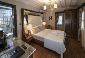 Mezzo Hotel - Room