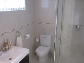 Swallows Nest B&B - Bathroom