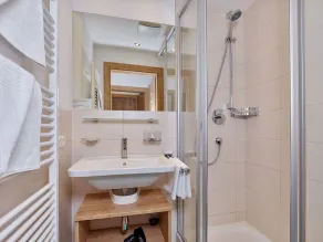 Familienfreundliches wunderschönes Apartment mit Sauna | Nah am Skifahren | Ideal für Homeoffice | Hunde erlaubt - Badezimmer