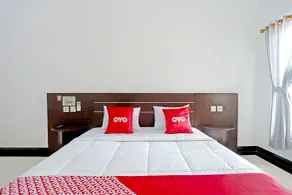 OYO 90859 Cahaya Guest House - Zimmer