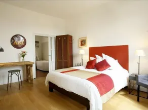 La Maison Rouge d'Uzes B&B - Camera
