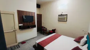 Hotel Moon -Near Bus Stand Panipat - Quarto