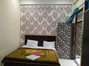 ICY Yellow Kridha Expo Stay - Chambre