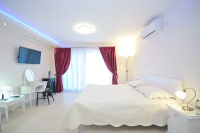 St.George Apartments - Room
