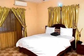Star Rise Golden International Hotel - Room