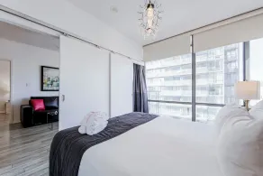 44th Floor, Panoramic Views, Bay Corridor Downtown Toronto Condo - Room
